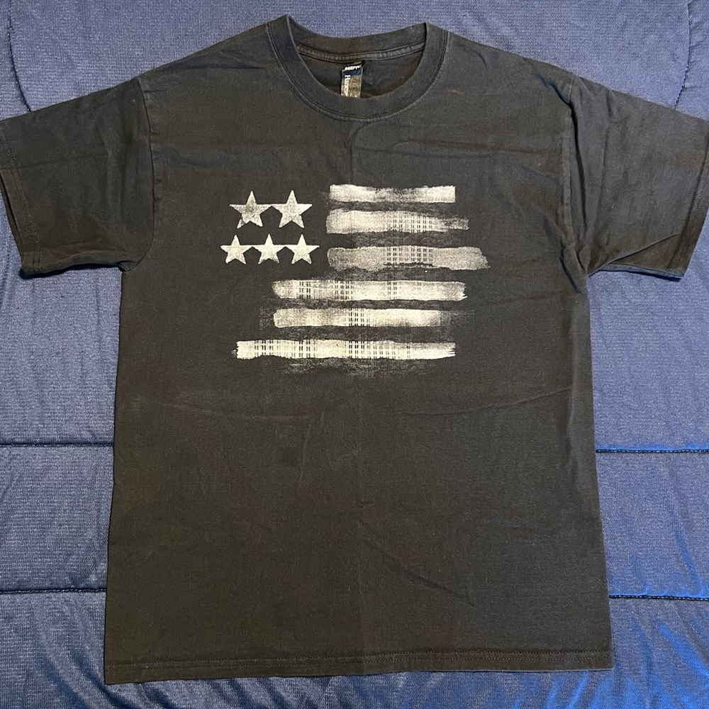 Hanes Men’s American Flag Graphic Tee